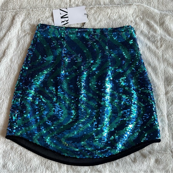 NWT Zara Sequin Mini Skirt, XS - Picture 6 of 11